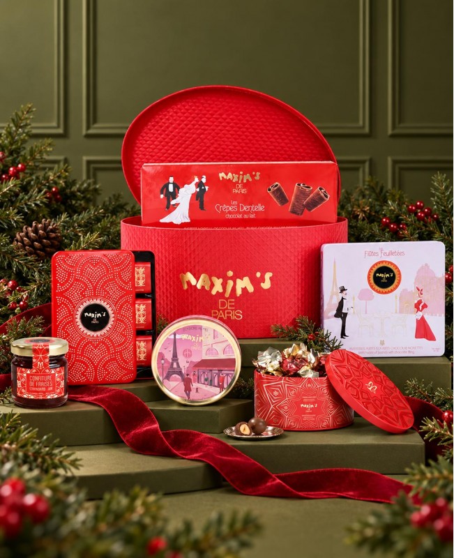 Maxim’s de Paris Christmas Special