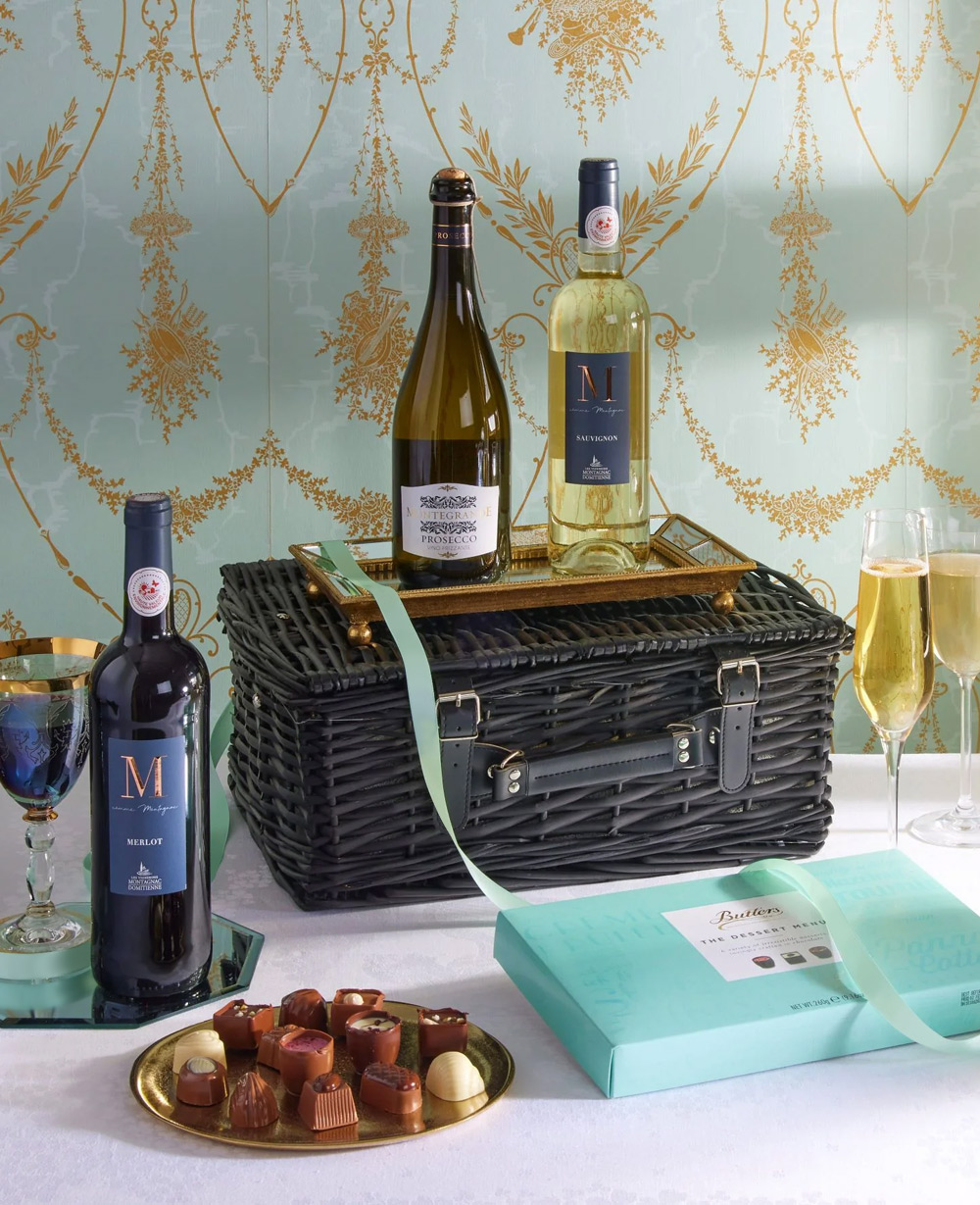 The Classic Celebration Gift Hamper<br/>(Corporate Gifts)